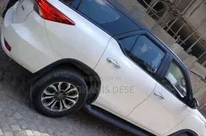 Toyota Fortuner 2020 Beige