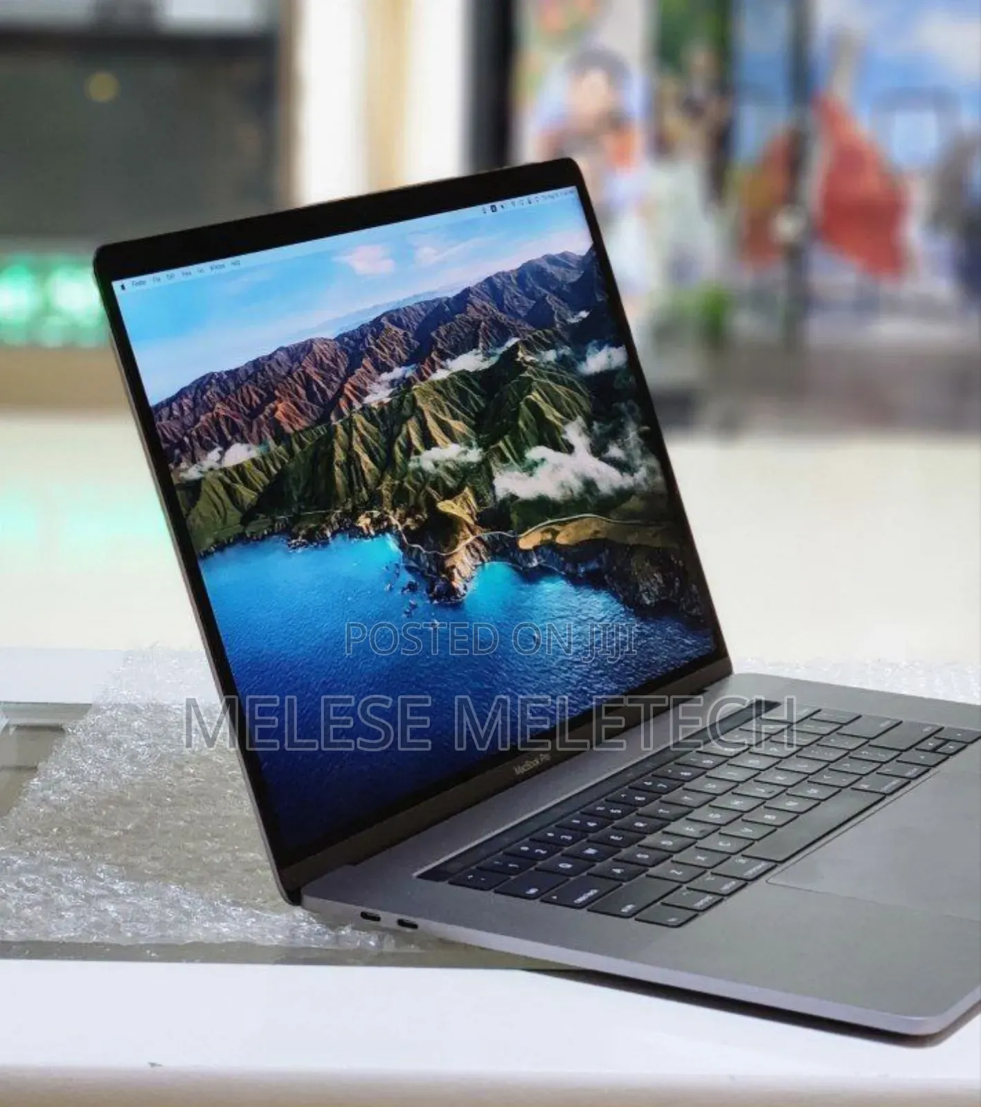 New Laptop Apple MacBook Pro 2017 16GB Intel Core I7 SSD 512GB