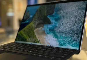 New Laptop Microsoft Surface 8GB Intel Core I7 SSD 256GB