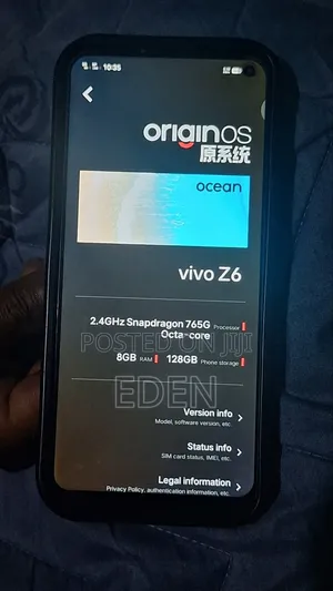 Photo - Vivo iQOO 10 128 GB Blue