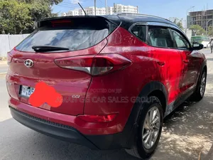 Hyundai Tucson 2018 Red