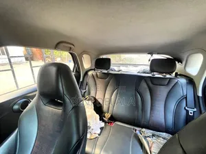 New BYD E2 43 kWh 94 hp FWD 2024 Gray