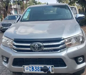 Toyota Hilux 2019 Gray