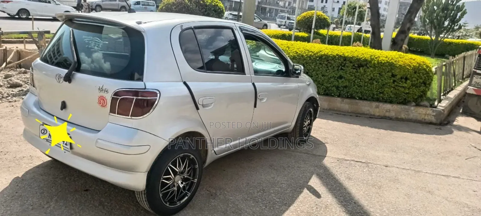 Toyota Vitz 2003 Silver
