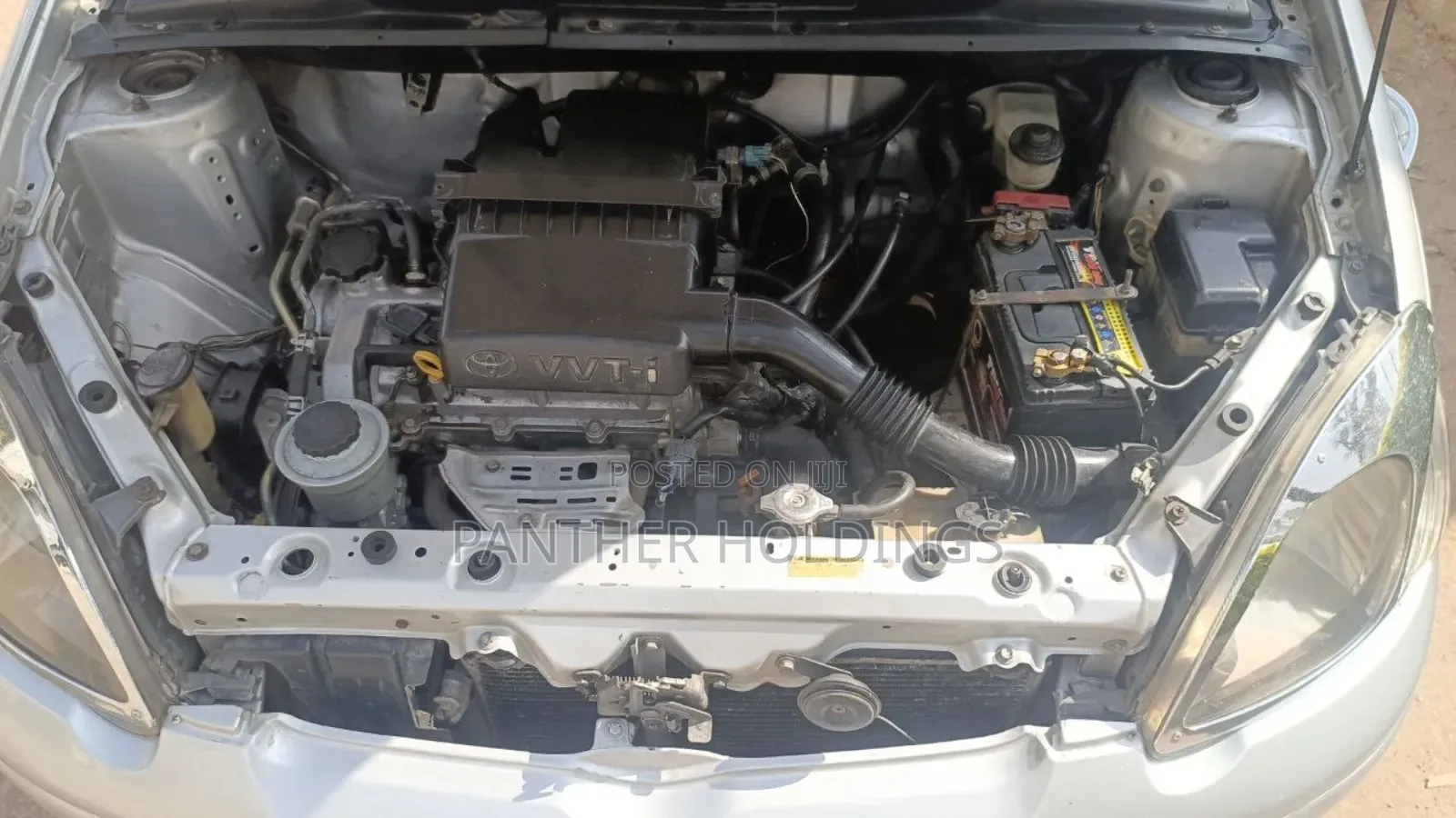 Toyota Vitz 2003 Silver