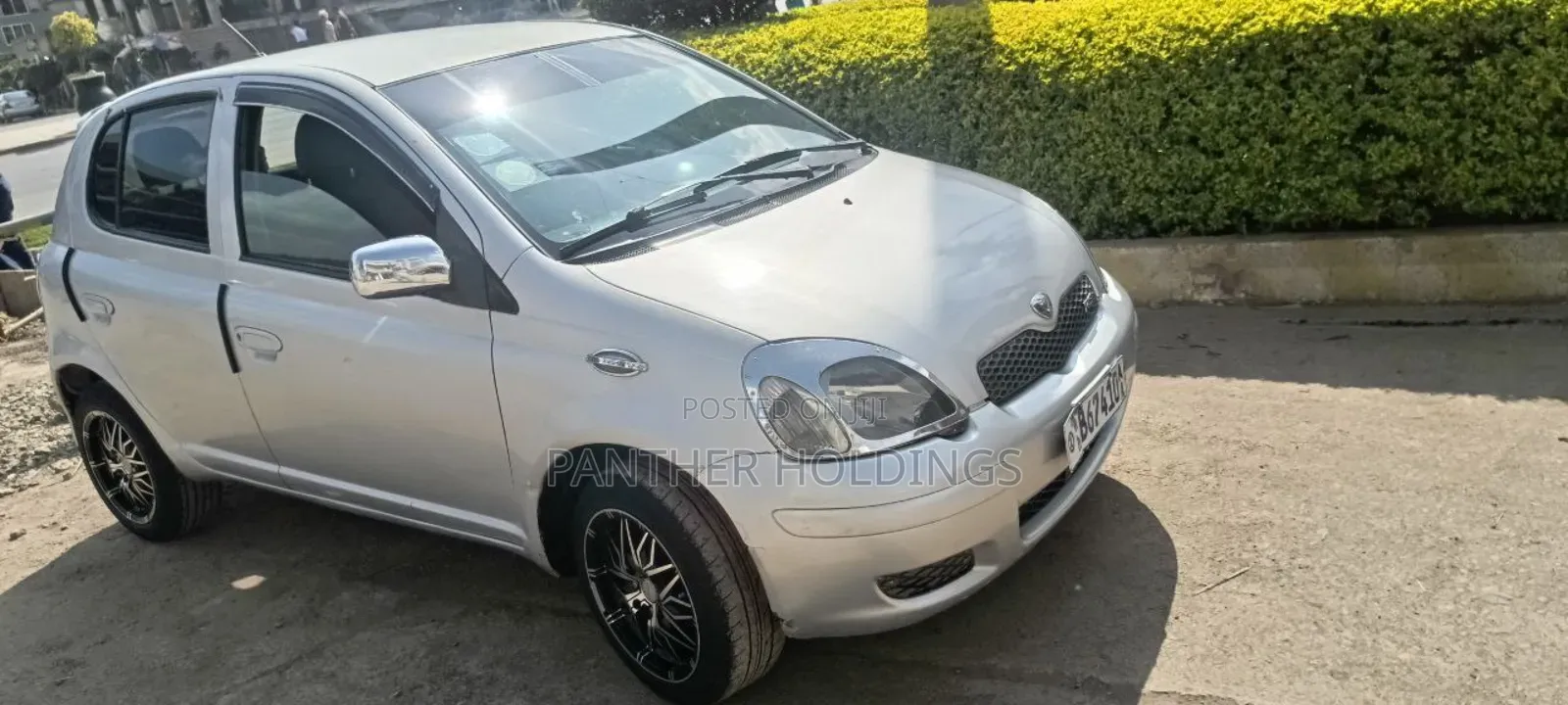 Toyota Vitz 2003 Silver