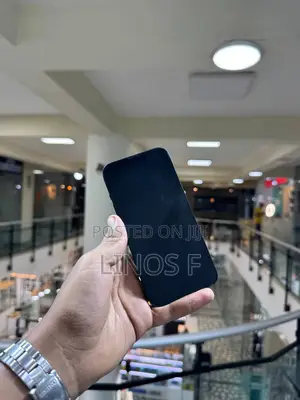 Photo - Apple iPhone 13 256 GB Blue