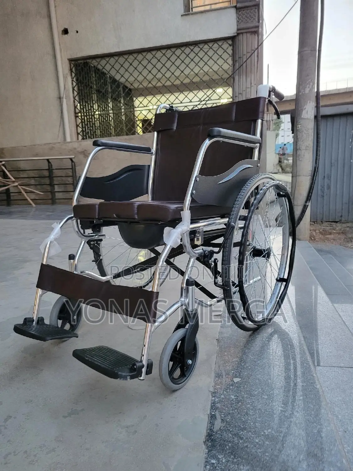 Toilet Wheelchair-Aluminium Wheelchair-Best Price No1-Model: Al-Bc