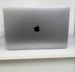 Photo - New Laptop Apple MacBook Pro 2019 32GB Intel Core I9 SSD 2T