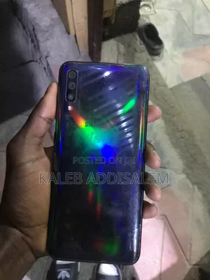 New Samsung Galaxy A70 128 GB Black