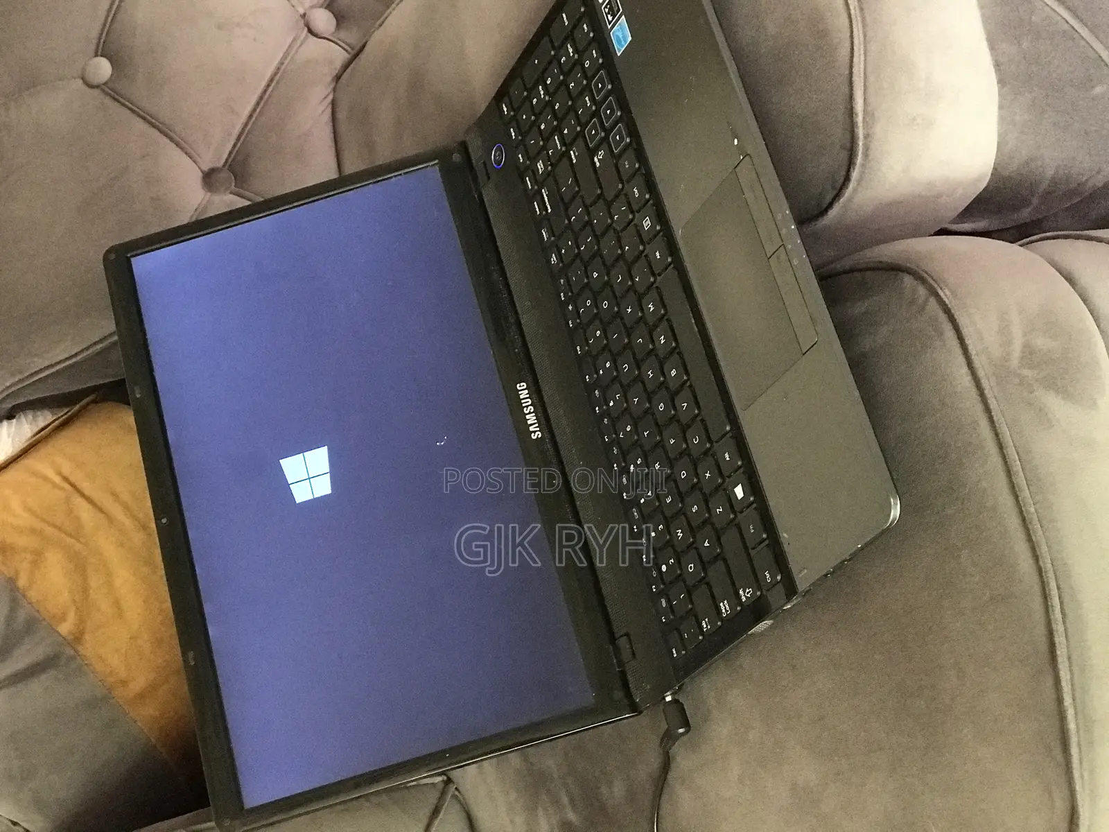 Laptop Samsung Chronos 700Z5C 2GB Intel Pentium HDD 250GB