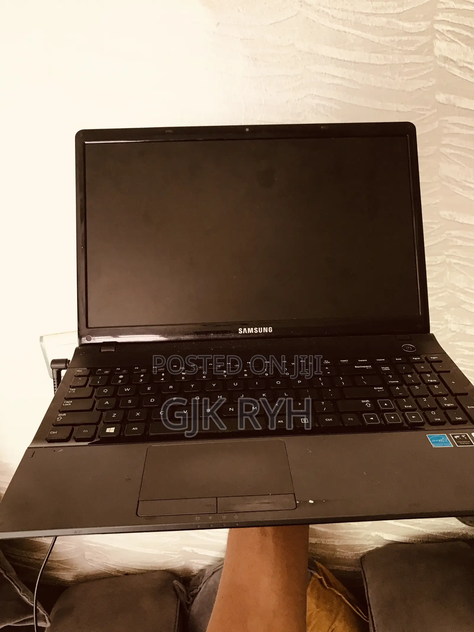 Laptop Samsung Chronos 700Z5C 2GB Intel Pentium HDD 250GB
