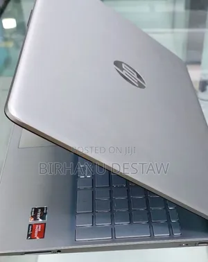 New Laptop HP 8GB AMD Ryzen 5 SSD 512GB