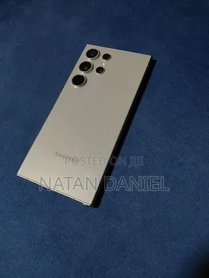 New Samsung Galaxy S24 Ultra 256 GB Gold