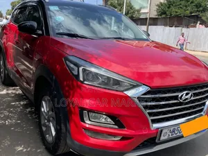 Hyundai Tucson 2018 Red
