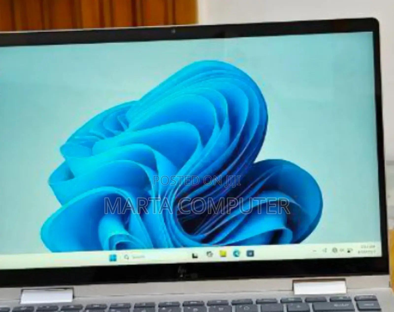 New Laptop HP Envy X360 8GB Intel Core I5 SSD 512GB