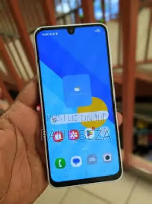 Photo - New Samsung Galaxy M16 128 GB Purple