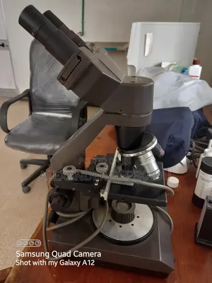 Microscope