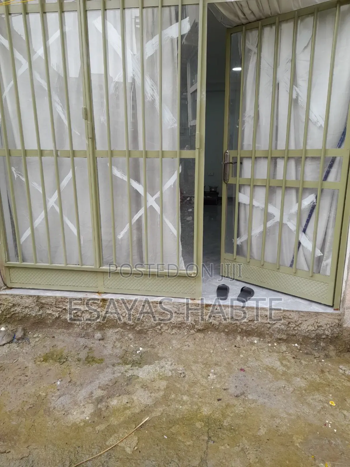 Commercial Shop at 4killo