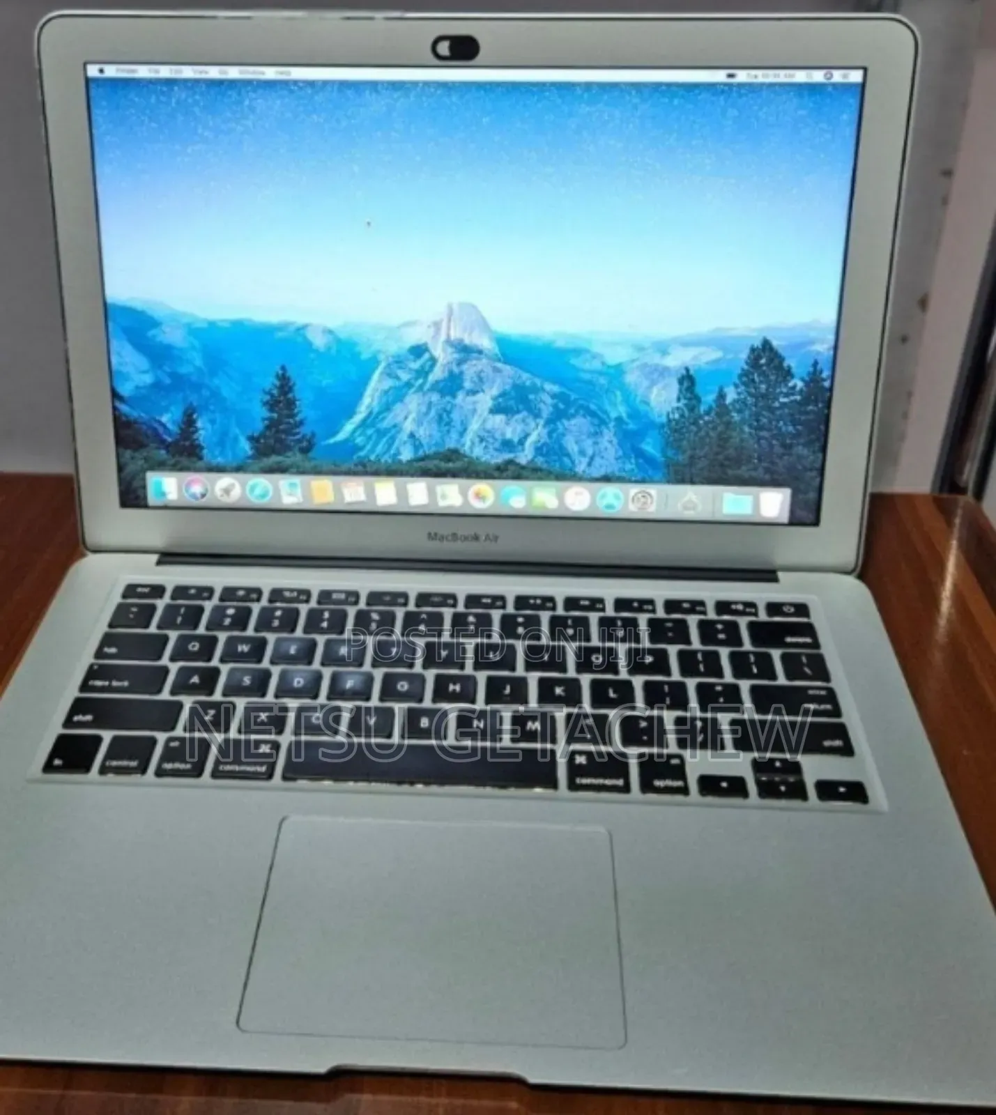 New Laptop Apple MacBook Pro 2017 8GB Intel Core I5 SSD 128GB