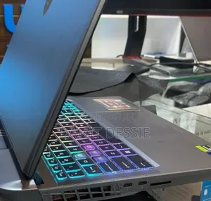 New Laptop MSI 16GB Intel Core Ultra 7 SSD 1T