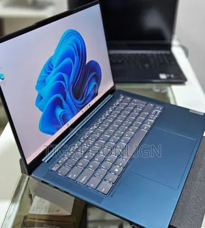 New Laptop Lenovo Yoga 910 16GB Intel Core I7 SSD 512GB