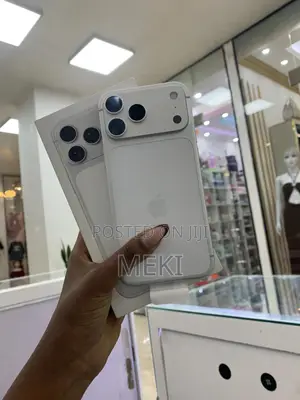 Photo - New Apple iPhone 17 Pro Max 512 GB Silver