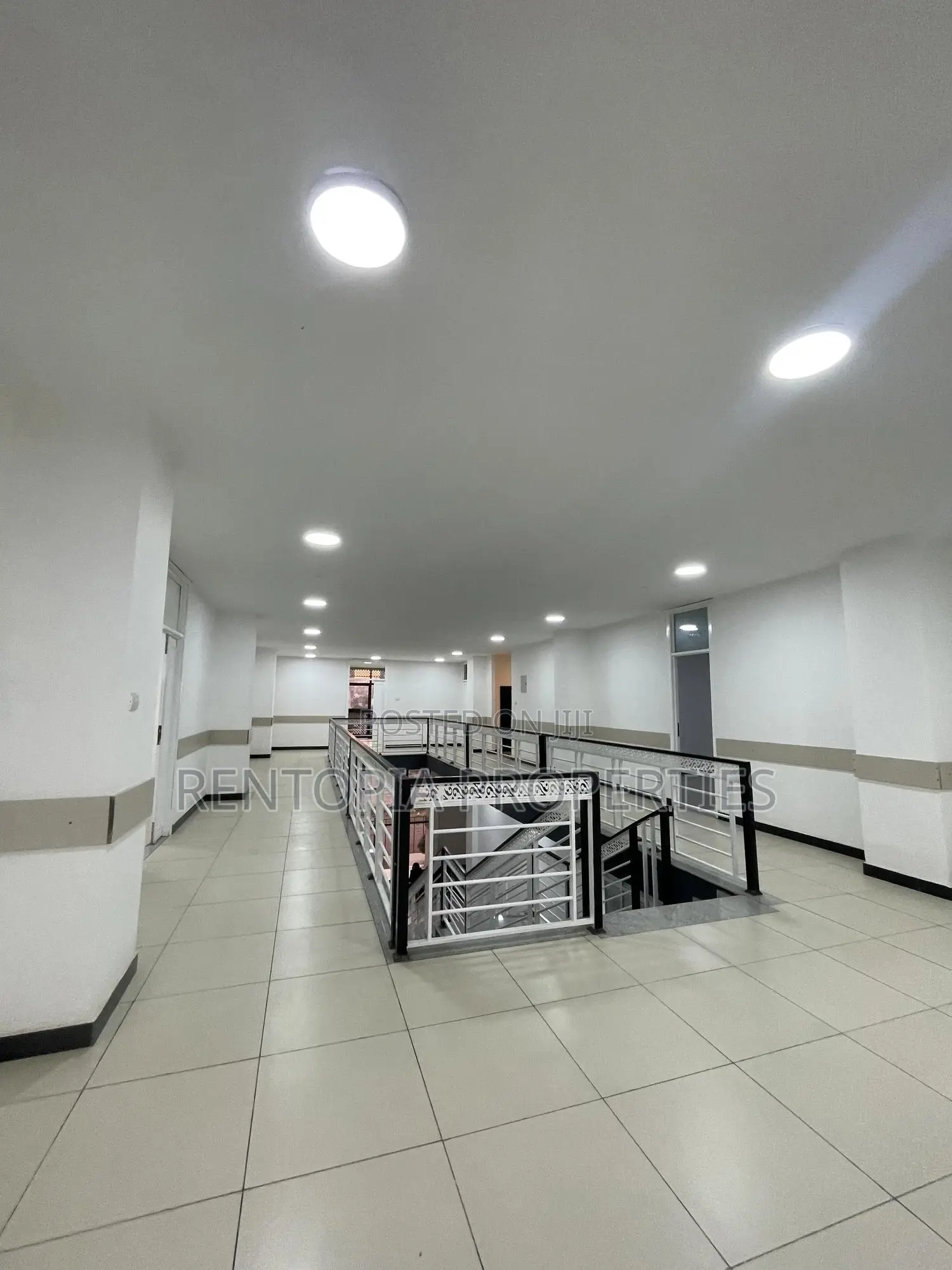 Building for Rent! At Ayat