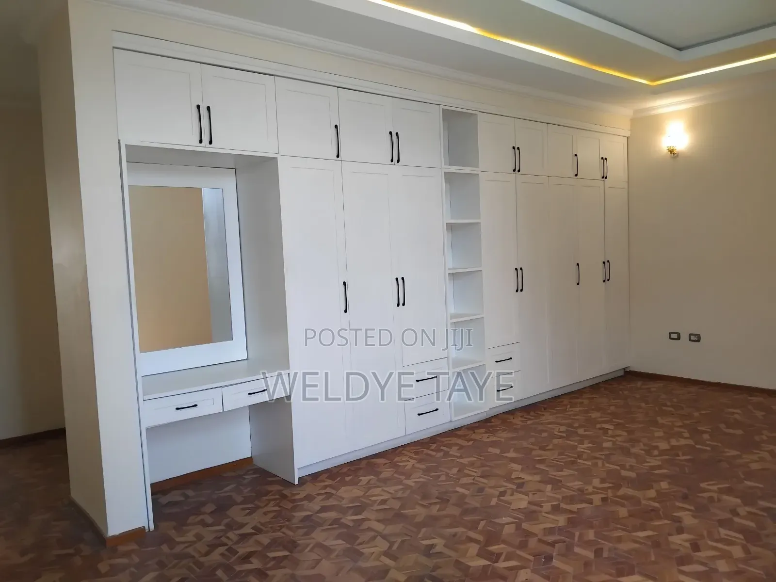 Furnished 7bdrm Villa in Yeka for sale