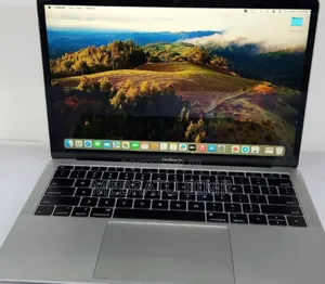 New Laptop Apple MacBook Air 2019 8GB Intel Core I5 SSD 256GB
