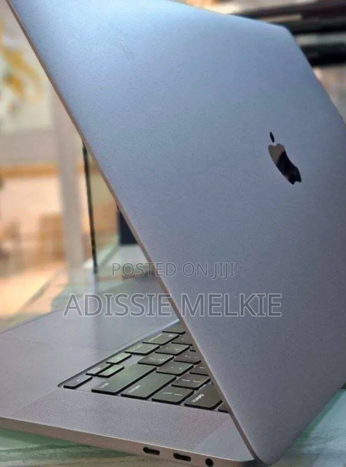 New Laptop Apple MacBook Pro 2019 32GB Intel Core i9 SSD 256GB