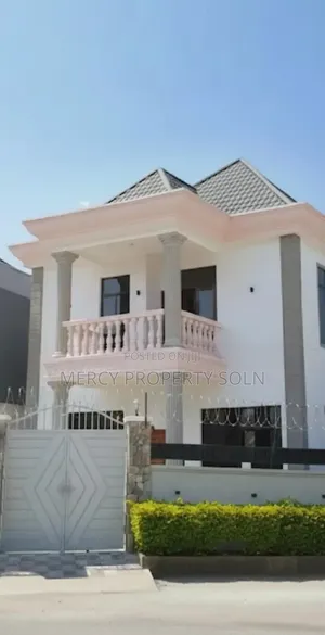 Furnished 6bdrm House in Yeka for sale