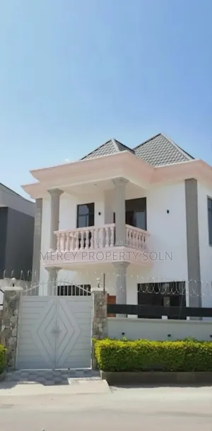 Photo - Furnished 6bdrm House in Yeka for sale