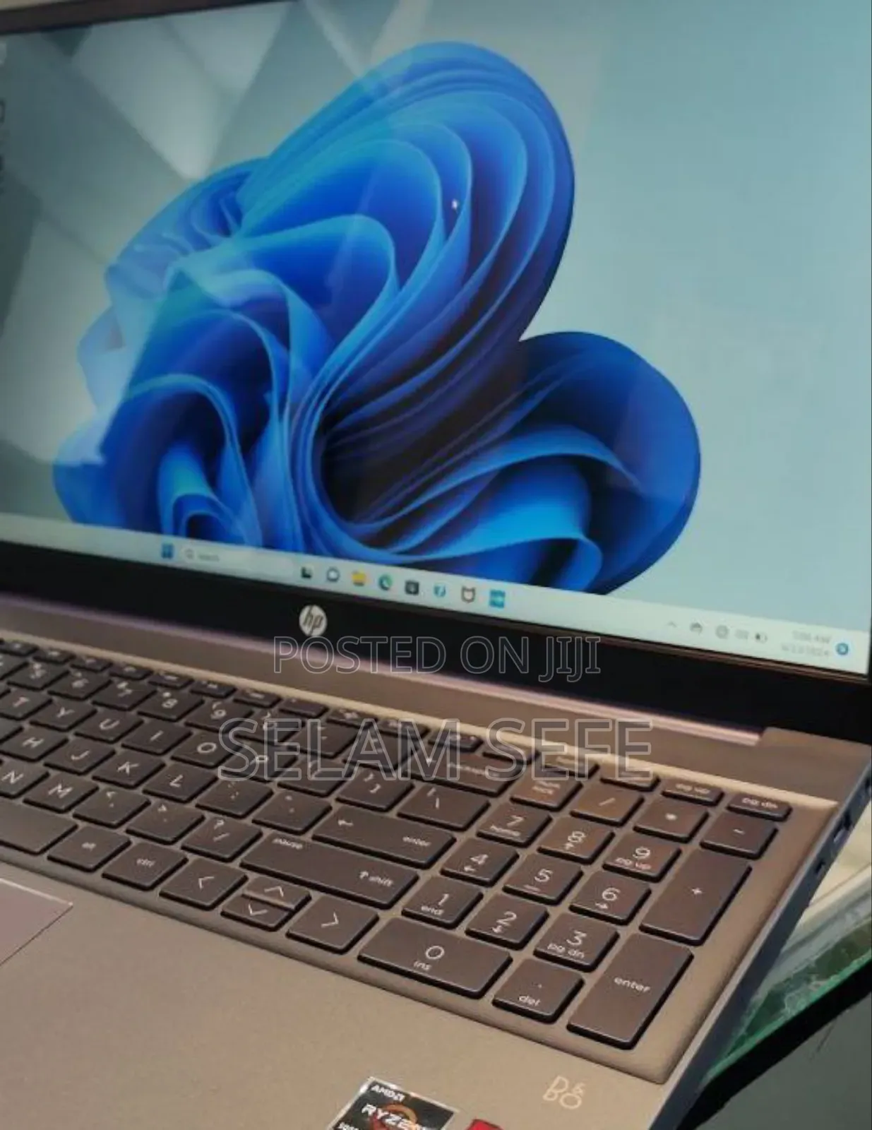 New Laptop HP Pavilion 10 16GB AMD Ryzen 7 SSD 512GB