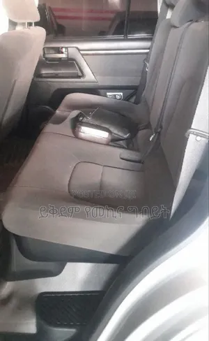 Toyota Land Cruiser 4.5 V8 GXR 2019 Silver