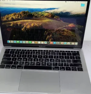 New Laptop Apple MacBook Pro 2019 8GB Intel Core I5 SSD 256GB