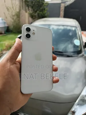 Photo - Apple iPhone 12 128 GB White