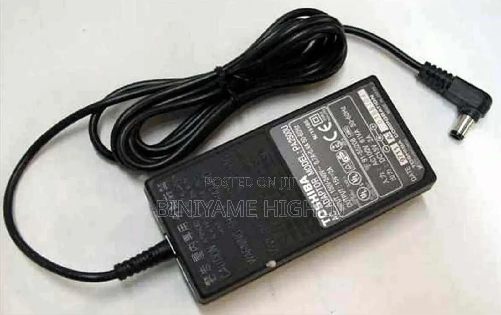 Toshiba Ac Power Laptop Adapter 15v 2a