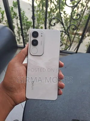 New Vivo Y50 128 GB White