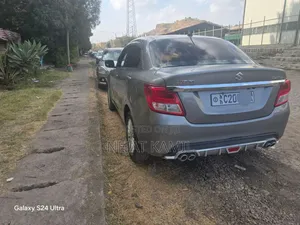 Suzuki Dzire 2022 Silver