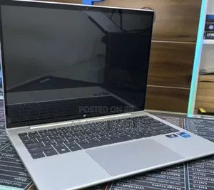 New Laptop HP Dragonfly Folio 16GB Intel Core I7 SSD 512GB