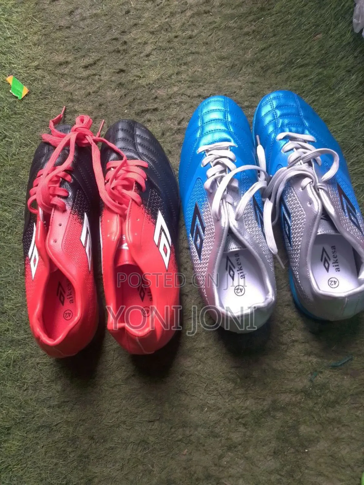 ፉትሳል ታኬታ Shoes