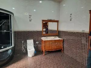 5bdrm Villa in Bole for sale