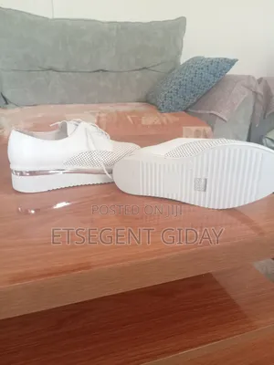 Prima Donna Women Shoes