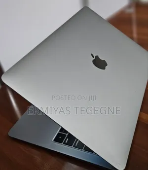 New Laptop Apple MacBook 8GB Intel Core I5 SSD 128GB