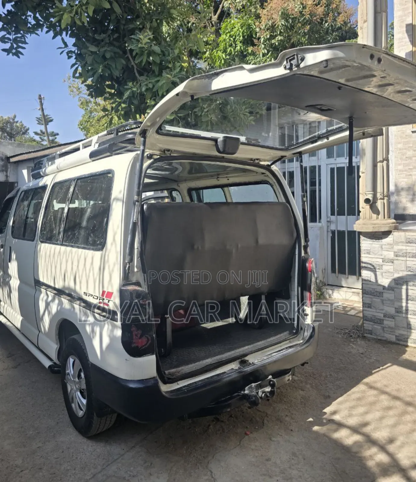 Toyota HiAce 2008 White