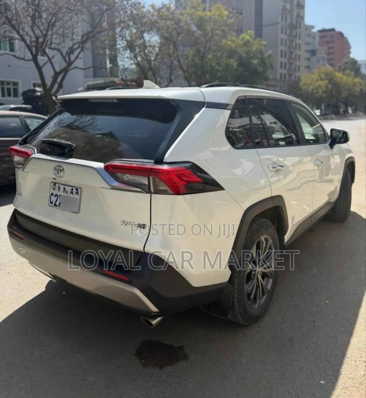 Toyota RAV4 2022 White