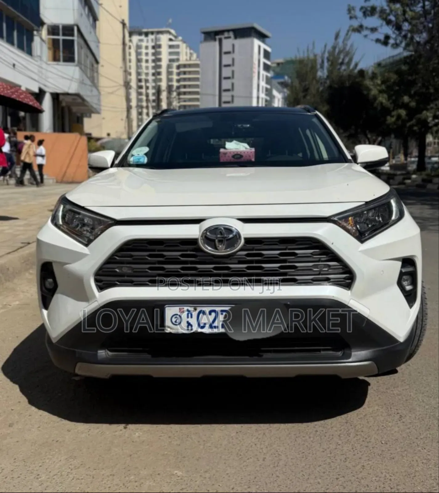 Toyota RAV4 2022 White