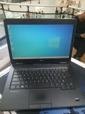 New Laptop Dell Latitude 5310 4GB Intel Core I5 SSD 500GB