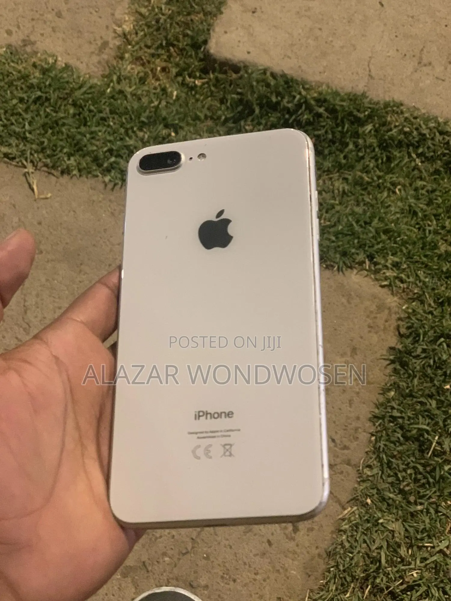 Apple iPhone 8 Plus 64 GB White